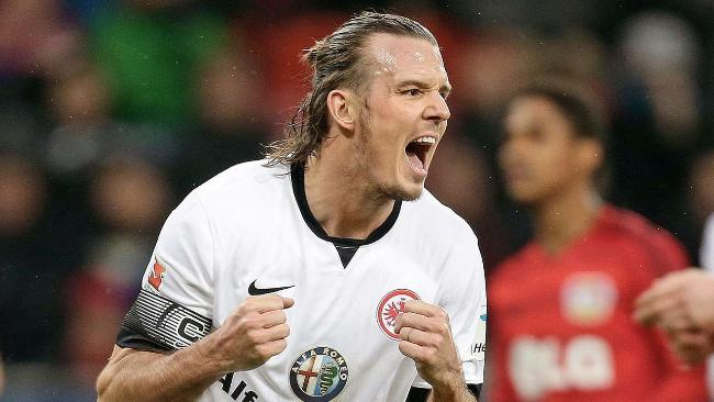 也是现代足 也是现代足