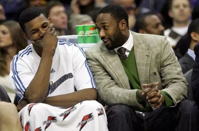 压给后腰